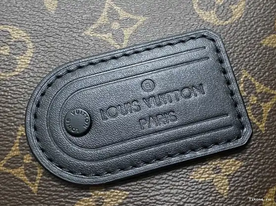 Affordable Trail VUITTON LOUIS Messenger-31*22*11CM 0505